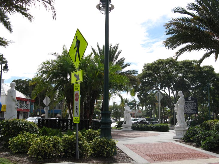 St. Armands Circle, Sarasota, Florida, November 11, 2009
