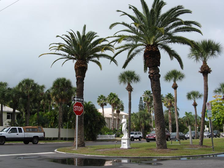 St. Armands Circle, Sarasota, Florida, November 11, 2009