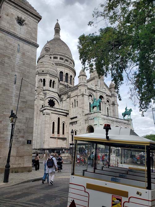 Basilique du Sacré-Cœur de Montmartre (Basilica of the Sacred Heart), Montmartre, 18e Arrondissement, Paris, France, July 15, 2025