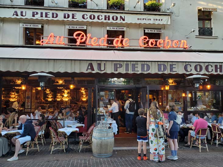 Au Pied de Cochon, 6 Rue Coquillière, 1er Arrondissement, Paris, France, July 17, 2025