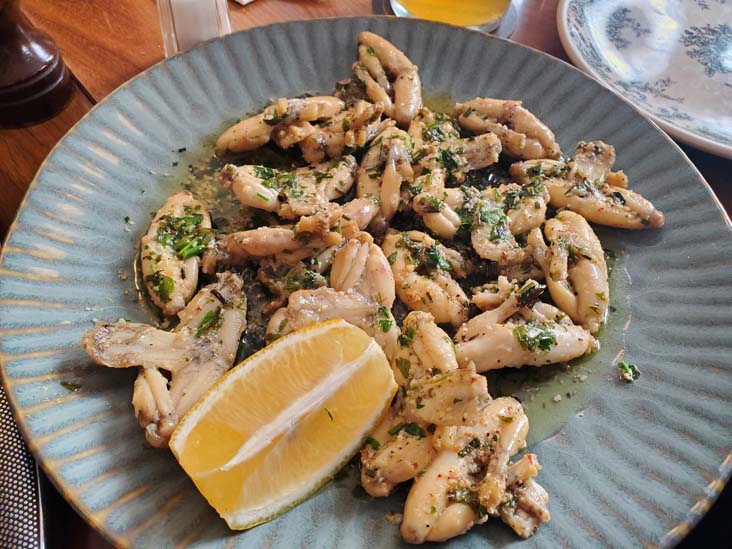 Cuisses de Grenouille, Bistrot Richelieu, 45 Rue de Richelieu, 1er Arrondissement, Paris, France, July 18, 2025