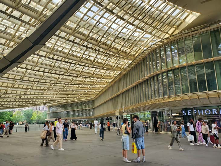 Forum des Halles, 101 Porte Berger, 1er Arrondissement, Paris, France, July 17, 2025