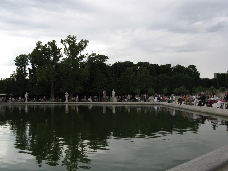 Jardin des Tuileries/Tuileries Gardens, Paris, France