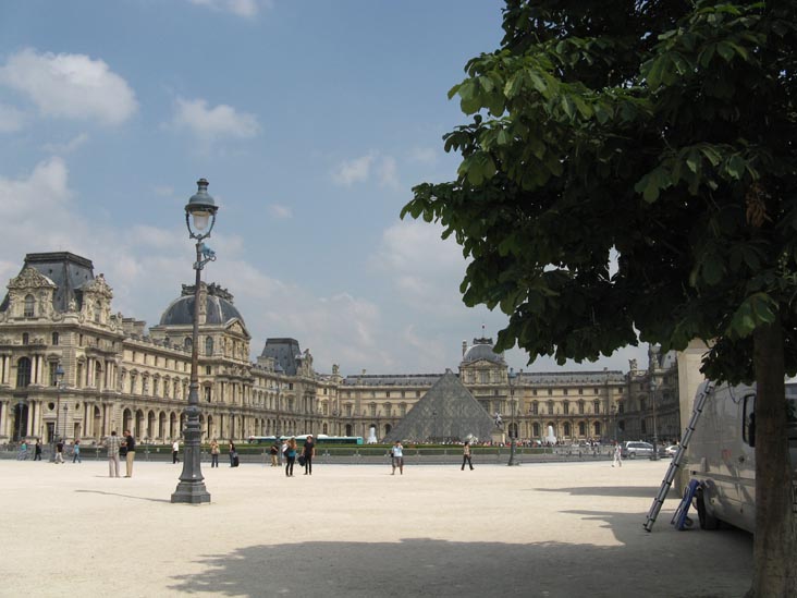 Musée du Louvre, 1er Arrondissement, Paris, France, May 25, 2009