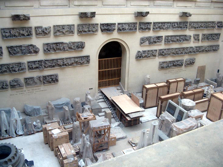 Magnésie du Méandre, Musée du Louvre, Paris, France, May 25, 2009