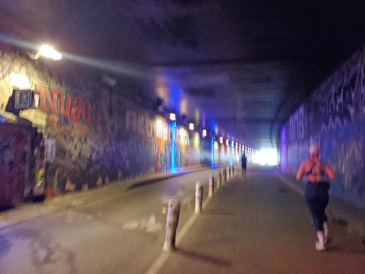 Tunnel des Tuileries, 1er Arrondissement, Paris, France, July 17, 2025