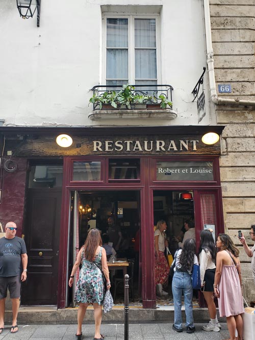 Robert et Louise, 64 Rue Vieille du Temple, 3e Arrondissement, Paris, France, July 17, 2025