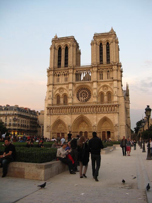 Cathédrale Notre-Dame de Paris, 6 Parvis Notre-Dame-Place Jean-Paul II, 4e Arrondissement, Paris, France, May 23, 2009