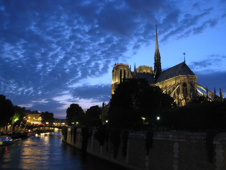 Cathédrale Notre-Dame de Paris, 6 Parvis Notre-Dame-Place Jean-Paul II, 4e Arrondissement, Paris, France, May 23, 2009