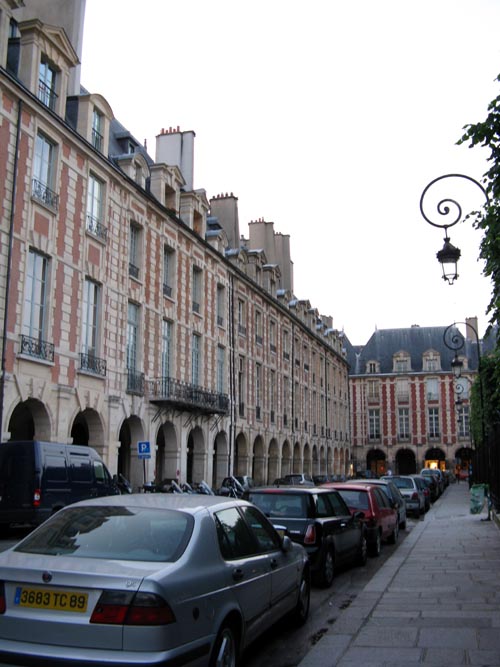 Place des Vosges, 4e Arrondissement, Paris, France
