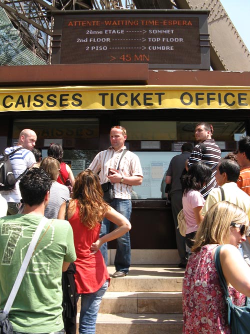 Caisses (Ticket Office), Pilier Est (East Pillar), Tour Eiffel (Eiffel Tower), Paris, France