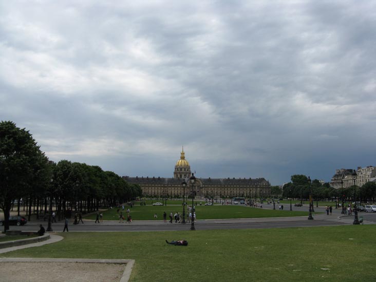 Esplanade des Invalides, 7e Arrondissement, Paris, France