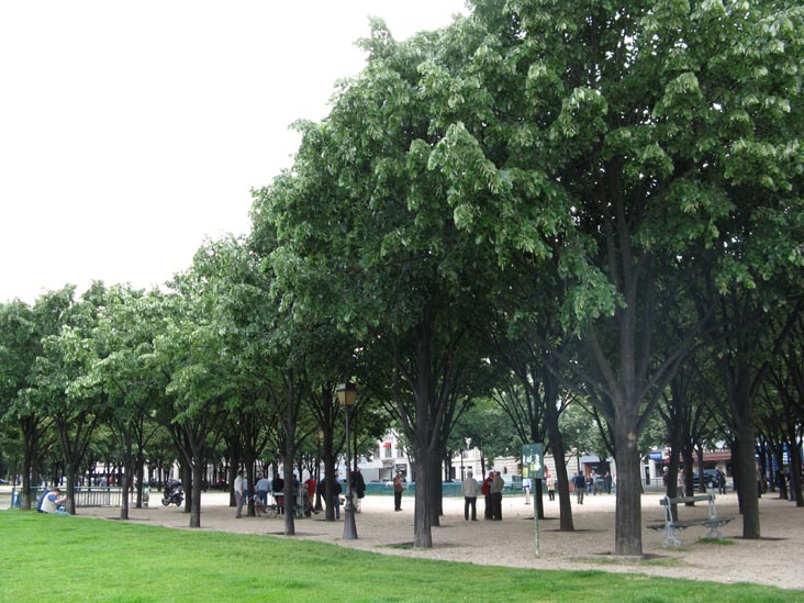 Pétanque, Esplanade des Invalides, 7e Arrondissement, Paris, France