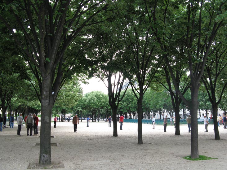 Pétanque, Esplanade des Invalides, 7e Arrondissement, Paris, France
