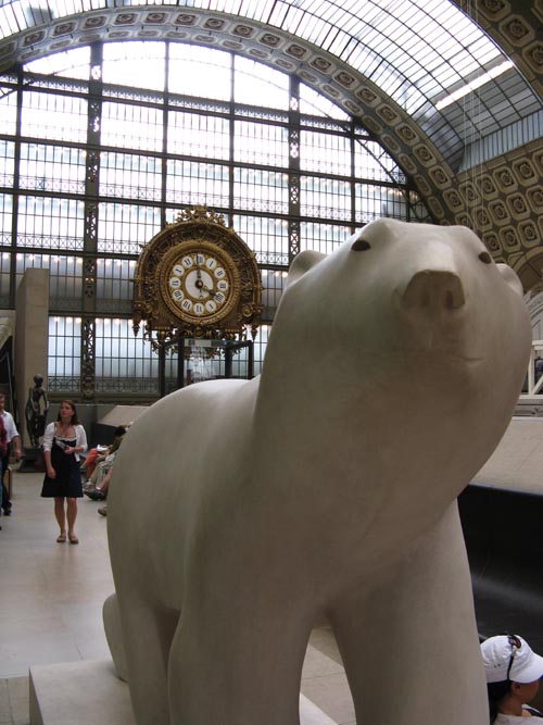 Ours blanc, François Pompon, Terrasse Lille, Musée d'Orsay, Paris, France, May 23, 2009