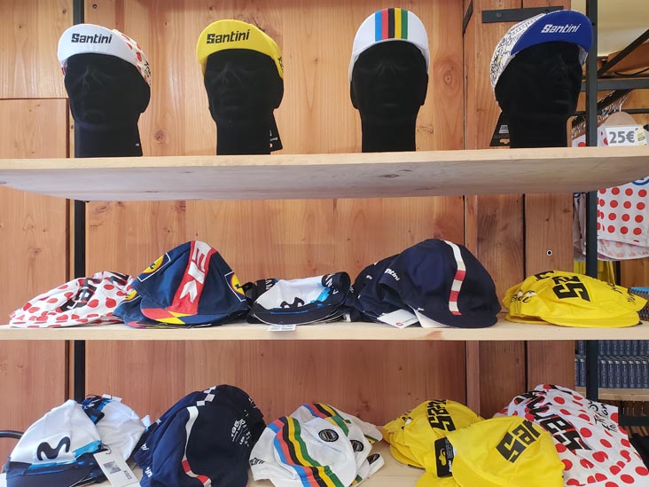 Tour de France Pop-Up Store, Place Charles de Gaulle, 8e Arrondissement, Paris, France, July 17, 2025