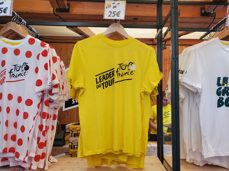 Tour de France Pop-Up Store, Place Charles de Gaulle, 8e Arrondissement, Paris, France, July 17, 2025