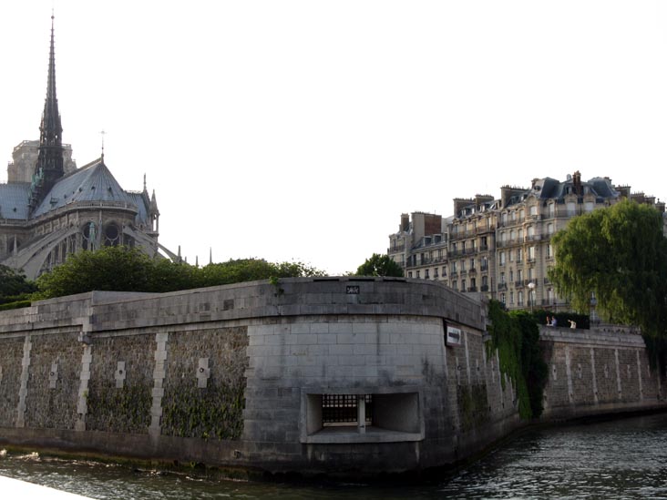 Notre-Dame, Île de la Cité From Bateaux-Mouches Sightseeing Cruise, River Seine, Paris, France, May 24, 2009