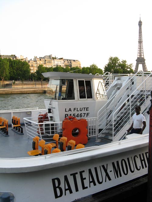 Bateaux-Mouches Sightseeing Cruise, River Seine, Paris, France
