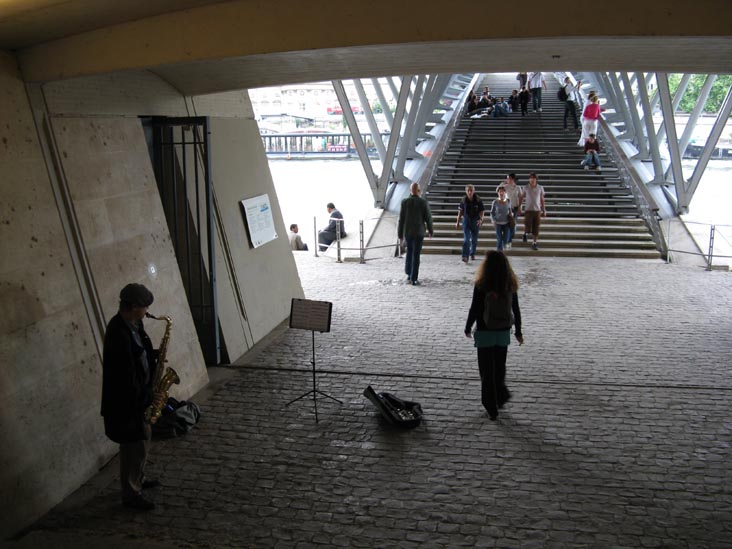 Passerelle Léopold-Sédar-Senghor (Pont de Solférino), Paris, France
