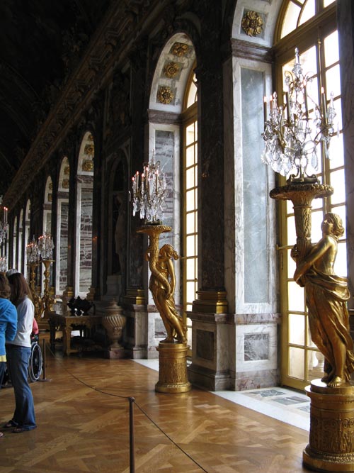 Hall of Mirrors (La Galerie des Glaces), Ch&acirc;teau de Versailles (Palace of Versailles), Versailles, France