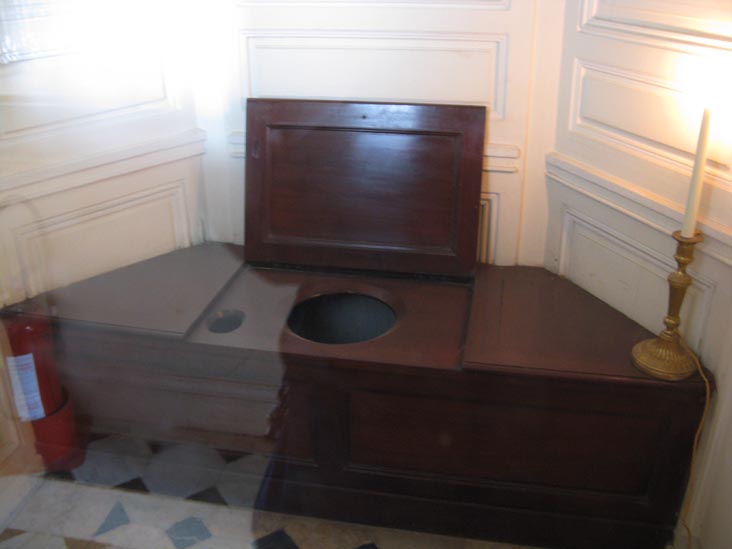 Toilet, Petit Trianon, Marie-Antoinette's Estate (Le Domaine de Marie-Antoinette), Estate of Versailles, Versailles, France