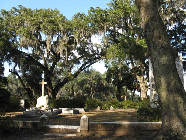 Lawton Family Plot, Section H, Bonaventure Cemetery, Savannah, Georgia