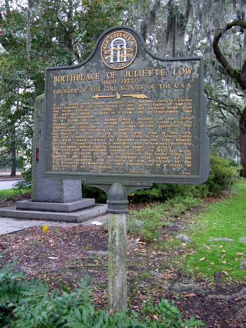 Historic Marker Across From Juliette Gordon Low Birthplace, 10 East Oglethorpe Avenue, Savannah, Georgia