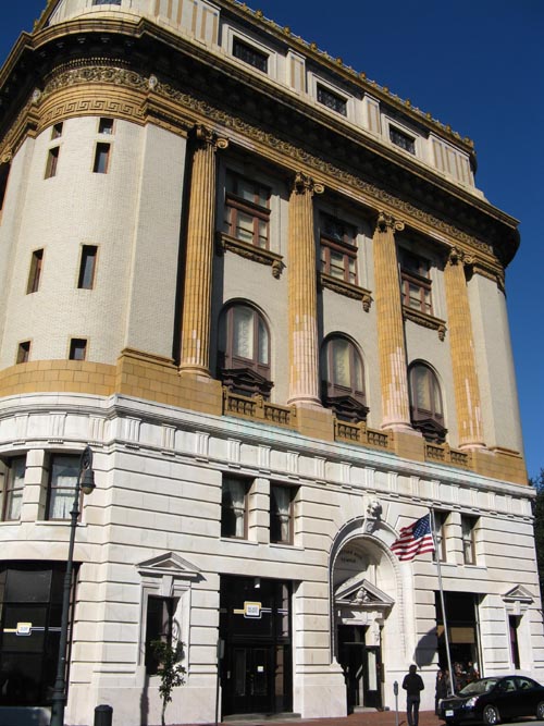Charlton Street and Bull Street, SW Corner, Madison Square, Savannah, Georgia
