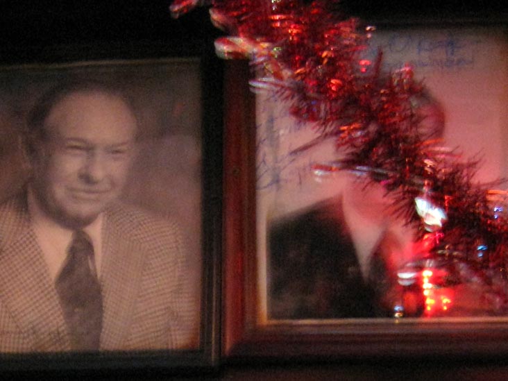 Pinkie Master's Lounge, 318 Drayton Street, Savannah, Georgia