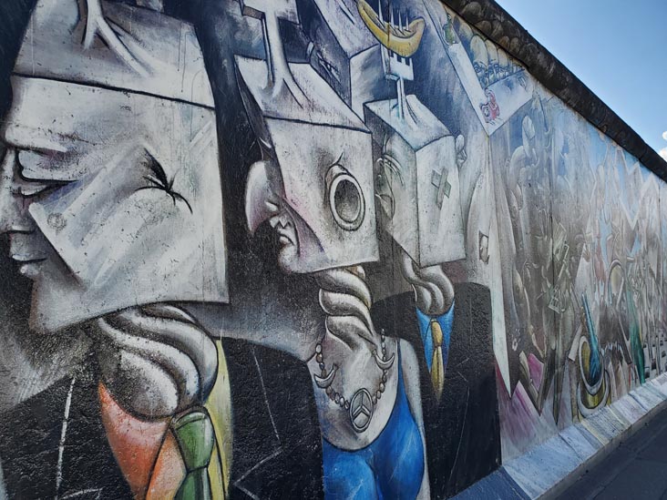 Uhrmenschen der Computer by César Olhagaray, East Side Gallery, Berlin, Germany, July 30, 2025