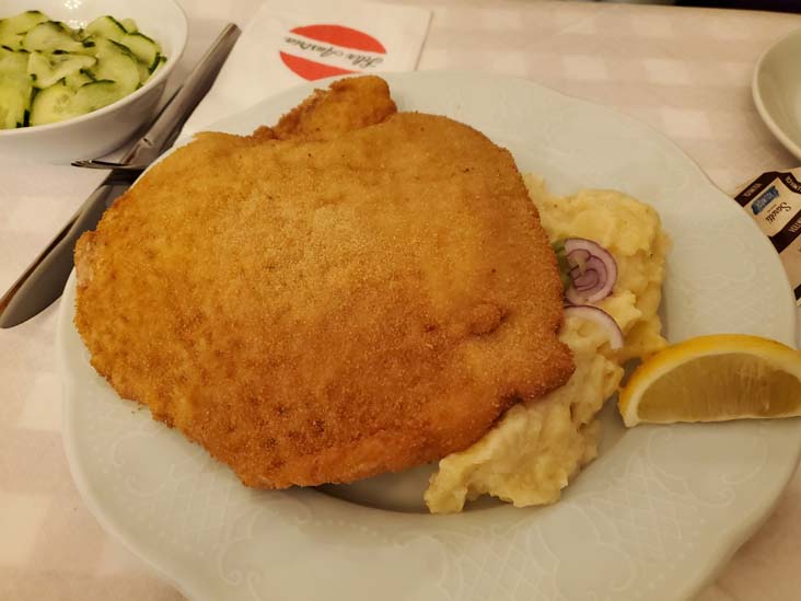 Wiener Schnitzel Art vom Schwein, Felix Austria, Berlin, Germany, July 31, 2025