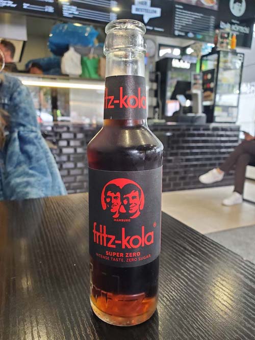 Fritz-Kola, Izmir Köftecisi (Konak-Grill), Berlin, Germany, August 1, 2025