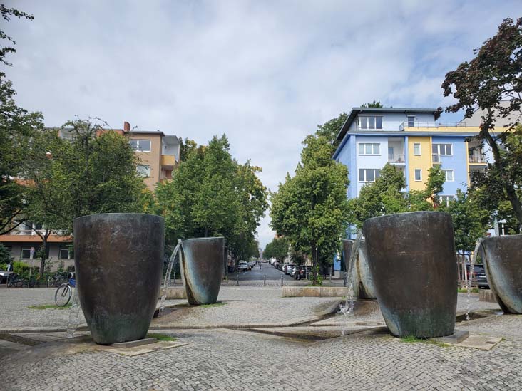 Spielplatz auf dem Marheinekeplatz, Berlin, Germany, July 31, 2025
