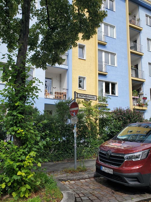 Spielplatz auf dem Marheinekeplatz, Berlin, Germany, July 31, 2025