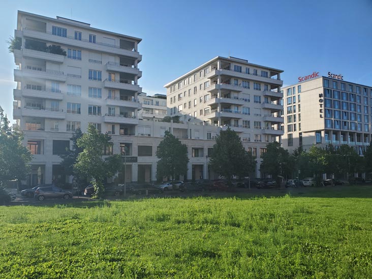 Tilla-Durieux-Park, Berlin, Germany, July 30, 2025