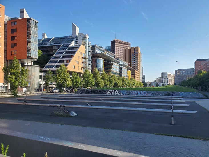 Tilla-Durieux-Park, Berlin, Germany, July 30, 2025