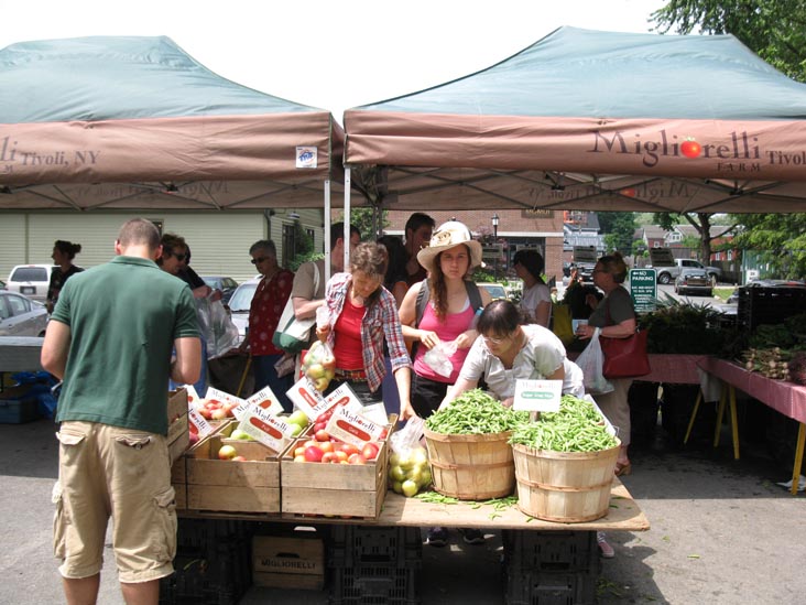 Rhinebeck Farmers Market, Rhinebeck, New York