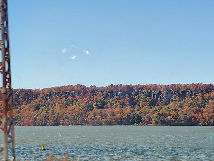 Metro-North Hudson Line, Hudson Valley, New York, November 1, 2024