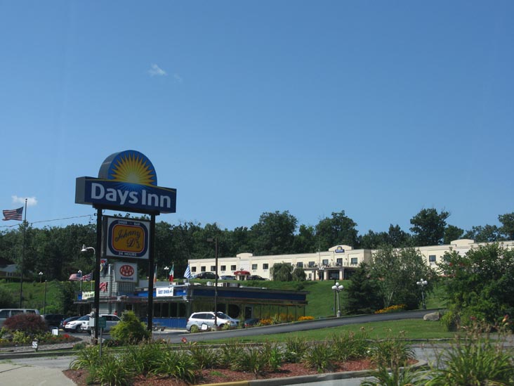 Days Inn, 915 Union Avenue, New Windsor, New York, August 7, 2009