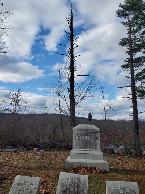 Laurel Grove Cemetery, Port Jervis, New York, November 13, 2022