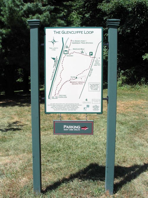 Sign, Glenclyffe Loop, Hudson River Valley Greenway, Garrison, New York