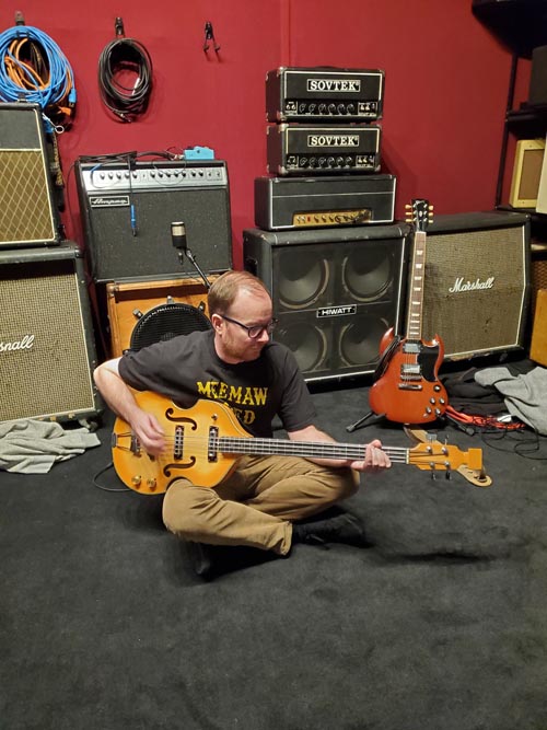 Eko Viola Bass, Studio B Dead Room, Electrical Audio, Chicago, Illinois, December 31, 2023