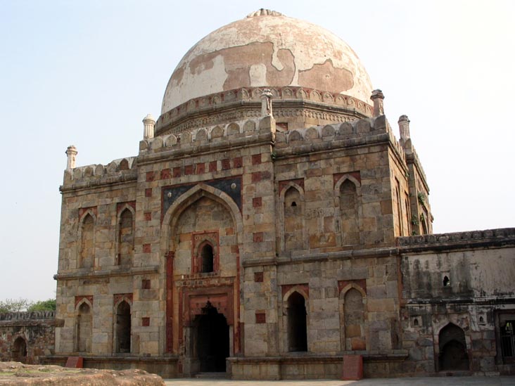 Bara Gumbad (Big Dome), Lodhi Gardens, New Delhi, India