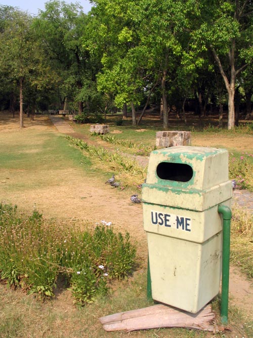 Trash Can, Lodhi Gardens, New Delhi, India