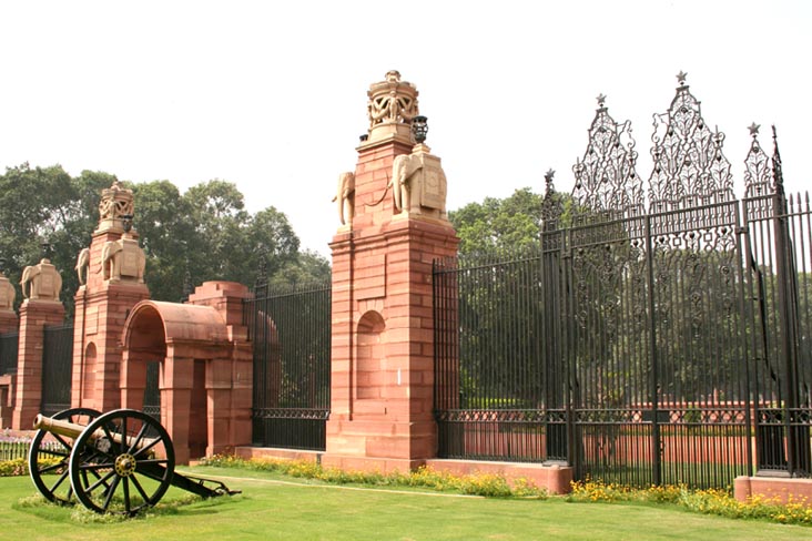 Gate, Rashtrapati Bhavan, Rajpath, New Delhi, India
