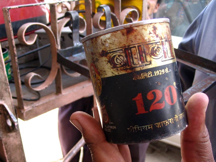 Tobacco, Seni Paan Bhandar, Jaipur, Rajasthan, India