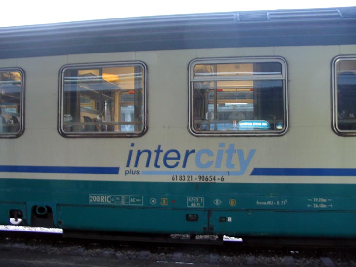 Inter City Train, Bologna Train Station (Stazione Centrale), Bologna, Emilia-Romagna, Italy