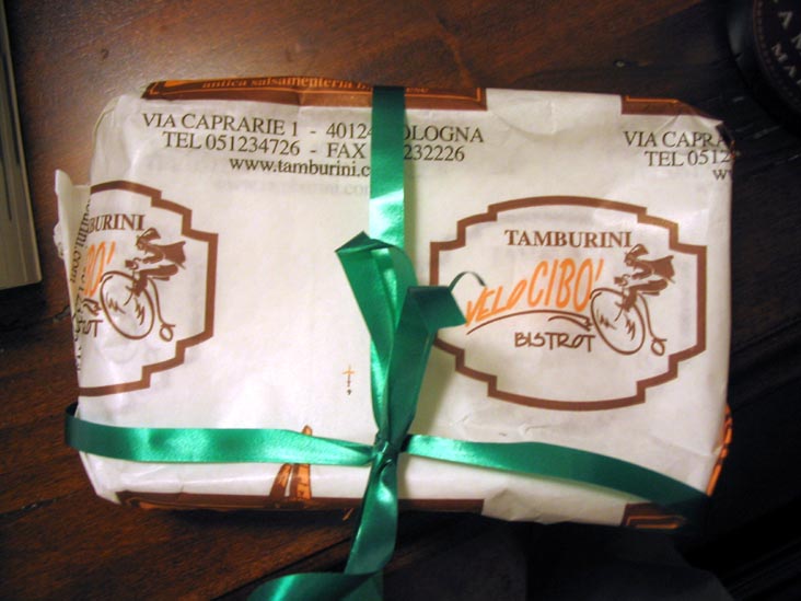 Gorgonzola Naturale, Tamburini, Via Caprarie, 1, Bologna, Emilia-Romagna, Italy