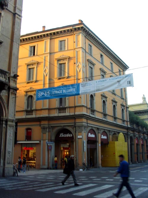 Via dell'Indipendenza at Via de Falegnami, Bologna, Emilia-Romagna, Italy